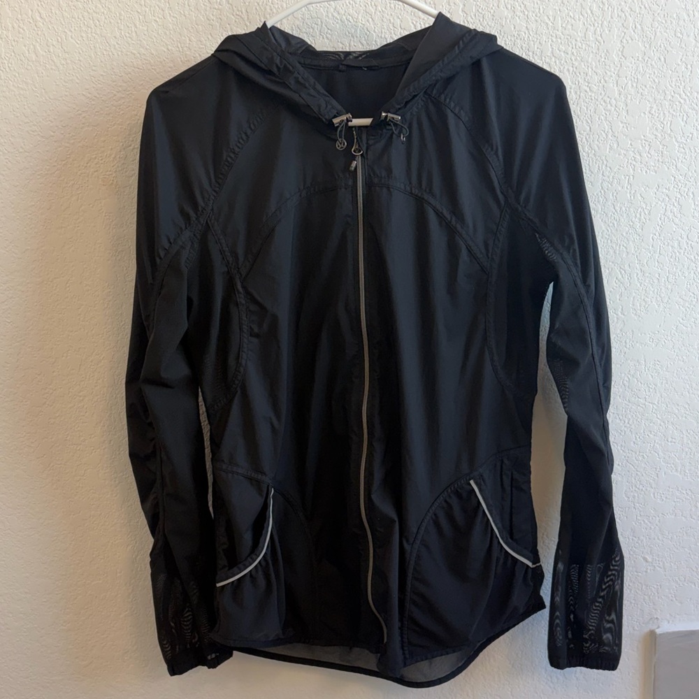 Lululemon Black Windbreaker